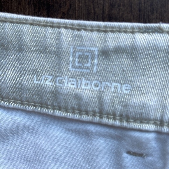 Liz Claiborne stretch straight leg  simmer Jeans, cream, size 12​​​ - Picture 3 of 7